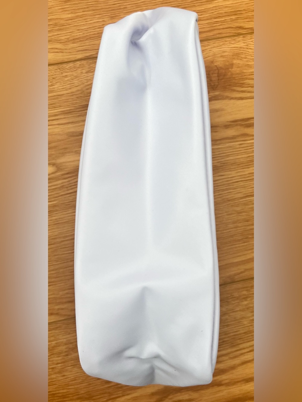Lululemon City Essentials Pouch 4L SRNB - Picture 5 of 8